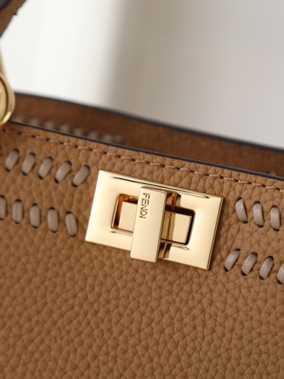 フェンディバッグ内部構造